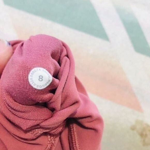 Lululemon Align Crop *21" Soft Cranberry  size 8….0535 - Picture 2 of 6